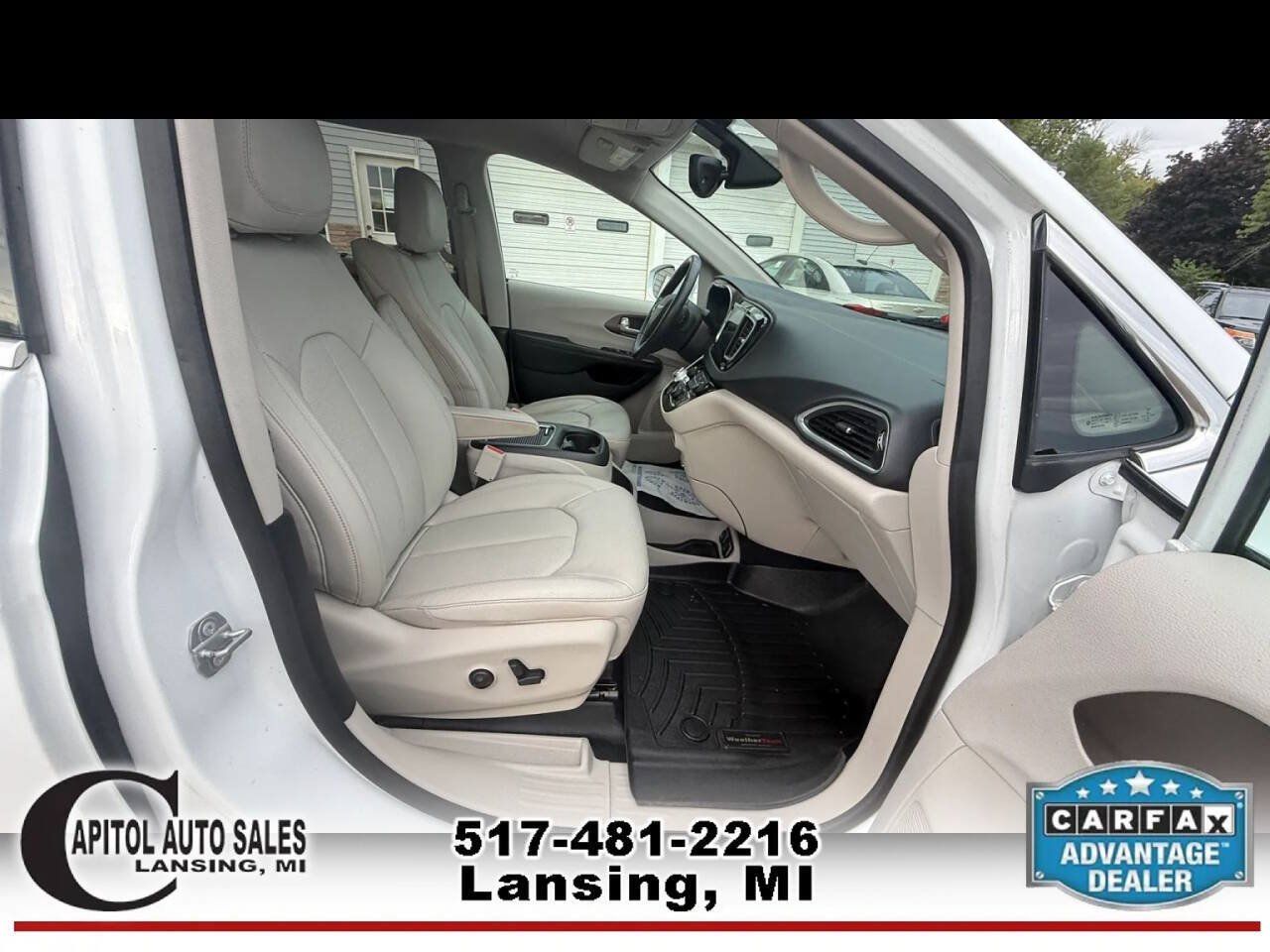 Used 2018 Chrysler Pacifica Touring-L Plus w/ Tire & Wheel Group FWD image 29