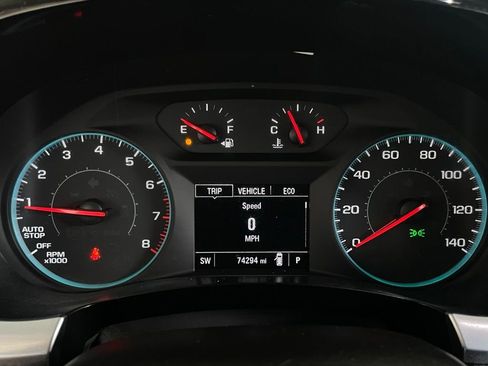 Used 2018 Chevrolet Traverse LT FWD image 31