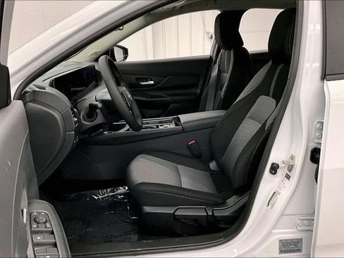 New 2026 Nissan Sentra SV w/ SV Convenience Package FWD image 10
