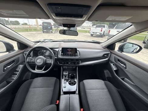 Used 2023 Nissan Rogue SV FWD image 21