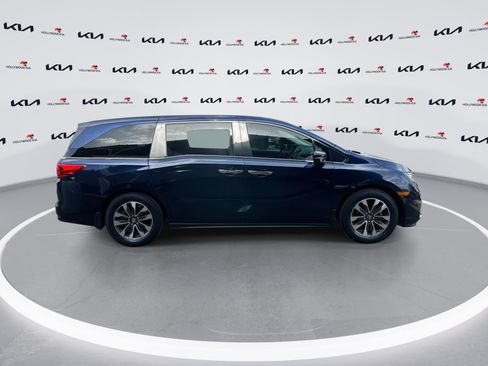 Used 2024 Honda Odyssey EX image 9