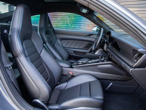 Certified 2026 Porsche 911 Carrera 4 GTS AWD/4WD image 26