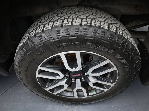 Used 2021 GMC Sierra 1500 AT4 AWD/4WD image 9