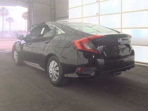 Used 2020 Honda Civic Sport image 8