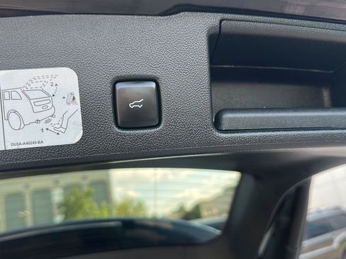 Used 2020 Ford Escape SEL AWD/4WD image 17