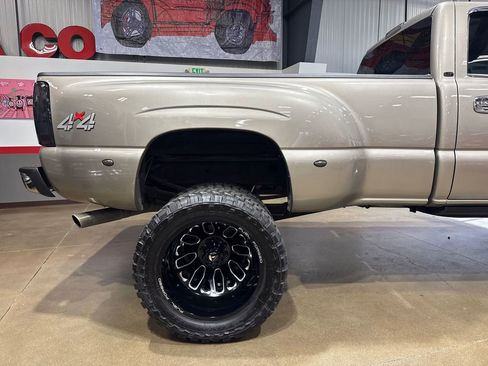 Used 2002 Chevrolet Silverado 3500 LT w/ Off-Road Skid Plate Pkg image 43