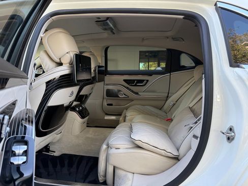 Used 2021 Mercedes-Benz Maybach S 580 Mercedes-Maybach S 580 4MATIC image 27