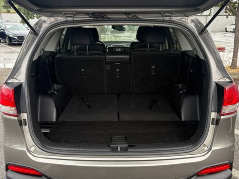 Used 2016 Kia Sorento EX image 26