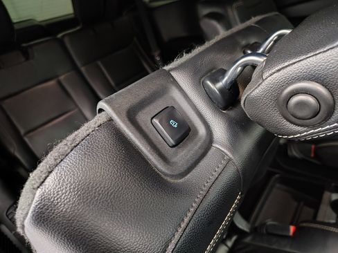 Used 2020 Ford Explorer ST image 34