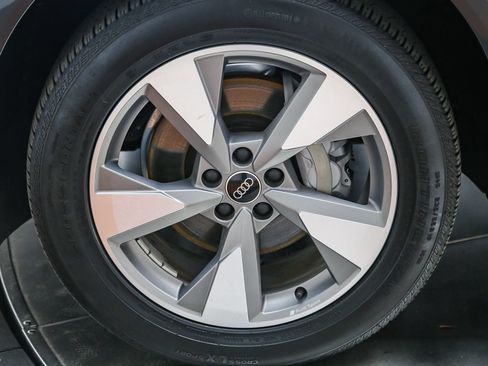 Certified 2023 Audi Q5 2.0T Premium Plus w/ Premium Plus Package AWD/4WD image 10