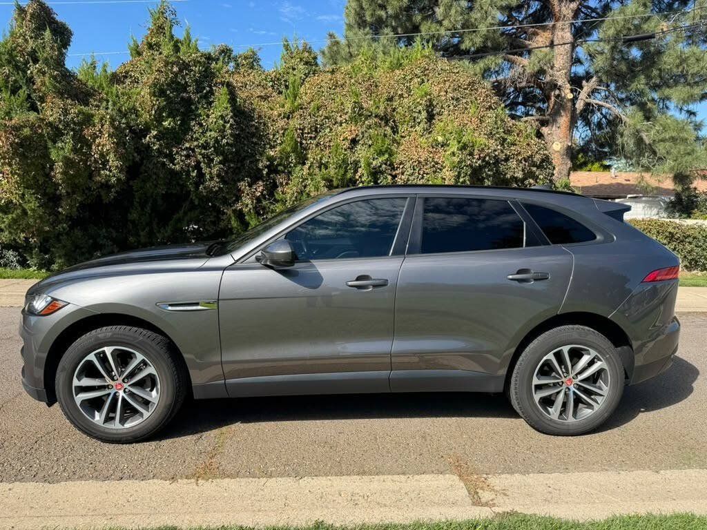 Used 2017 Jaguar F-PACE Premium AWD/4WD image 6