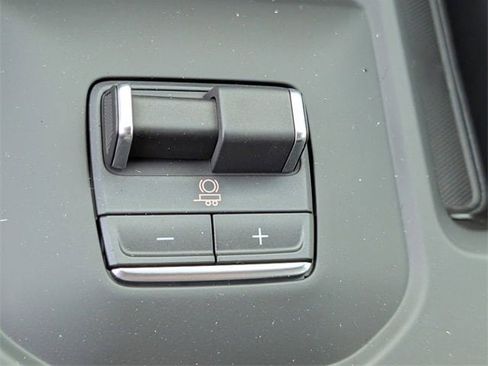 New 2026 GMC Sierra 2500 Denali Ultimate image 17