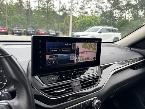 Certified 2024 Nissan Altima 2.5 SR w/ SR Premium Package FWD image 42