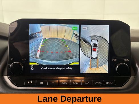 Used 2023 Nissan Rogue SL w/ SL Premium Package image 18