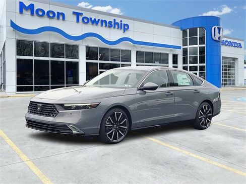 New 2025 Honda Accord Touring image 2