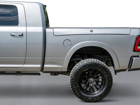 Used 2024 RAM 2500 Limited AWD/4WD image 11