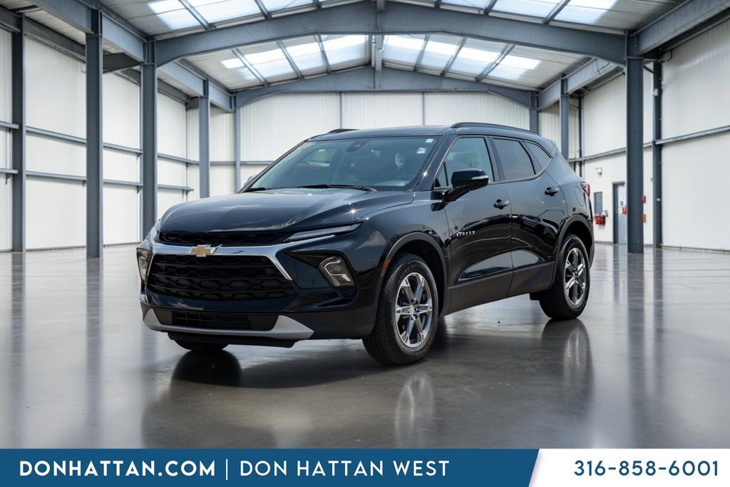 Used 2024 Chevrolet Blazer LT w/ LPO, Floor Liner Package FWD image 19