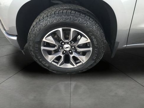 Used 2021 Chevrolet Silverado 1500 RST w/ Z71 Off-Road Package AWD/4WD image 4