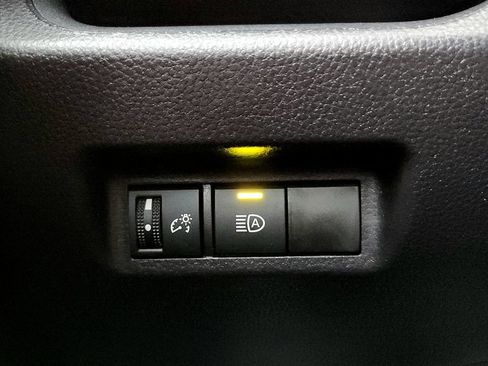 Certified 2025 Toyota RAV4 LE FWD image 40