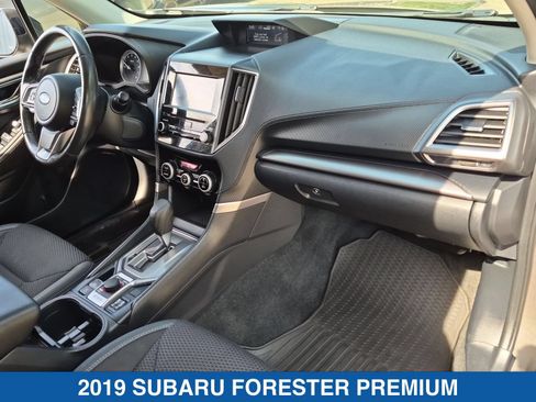 Used 2019 Subaru Forester Premium AWD/4WD image 26