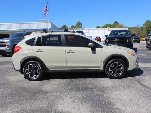 Used 2015 Subaru Crosstrek 2.0i Limited image 4