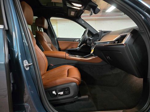 Used 2026 BMW X5 xDrive50e image 10