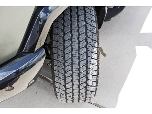 Used 2024 GMC Hummer EV 3X AWD/4WD image 30