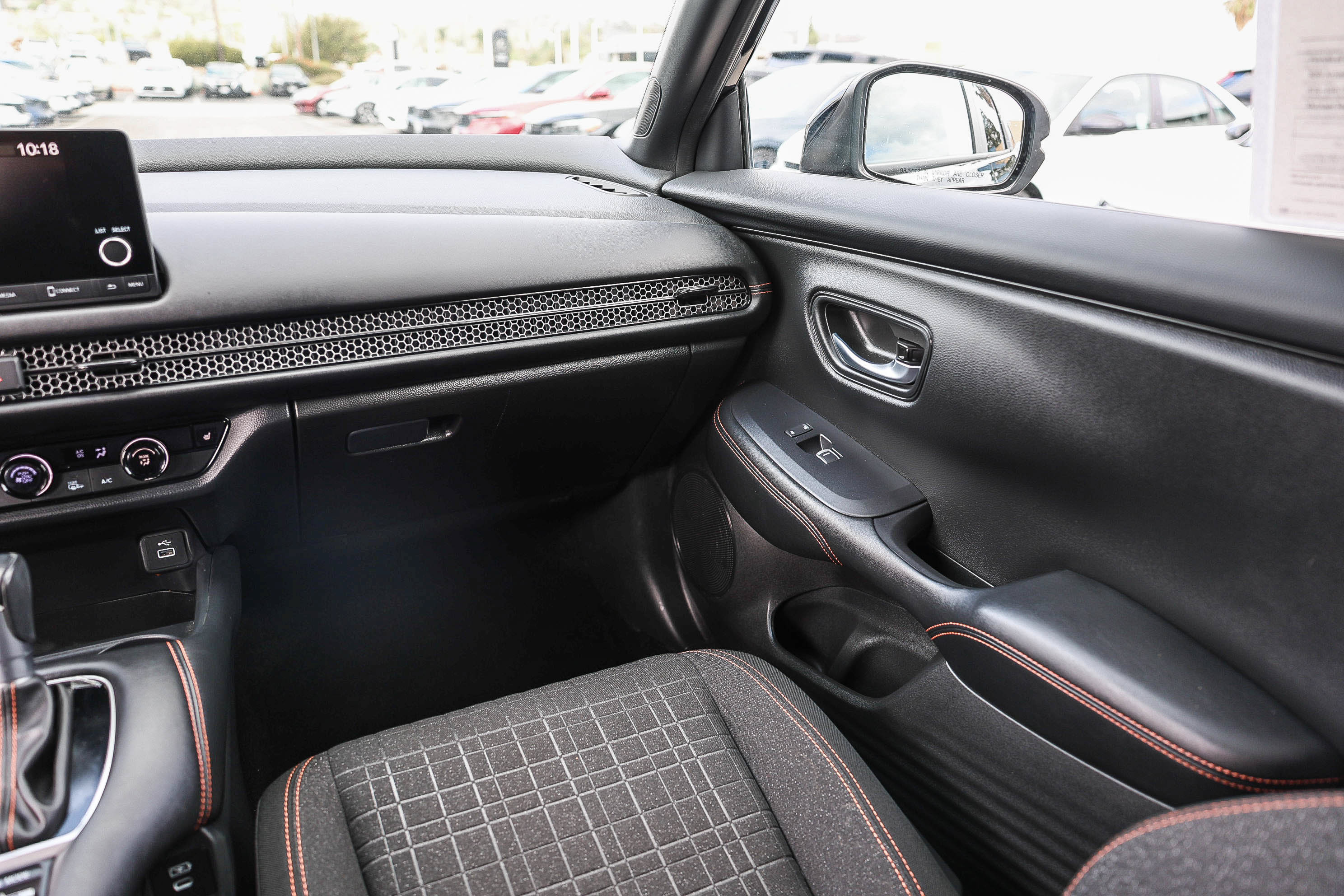 Certified 2025 Honda HR-V Sport image 6