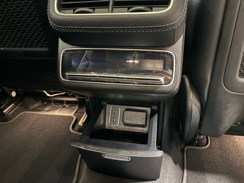 Used 2023 Mercedes-Benz GLS 450 4MATIC image 35
