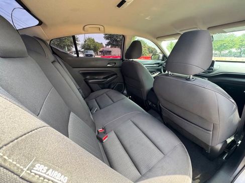 Used 2021 Nissan Altima 2.5 SV image 11