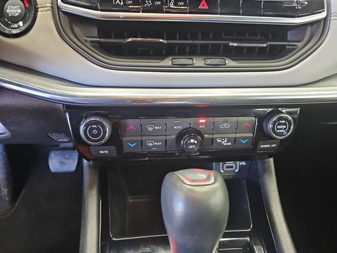 Used 2023 Jeep Compass Limited AWD/4WD image 22