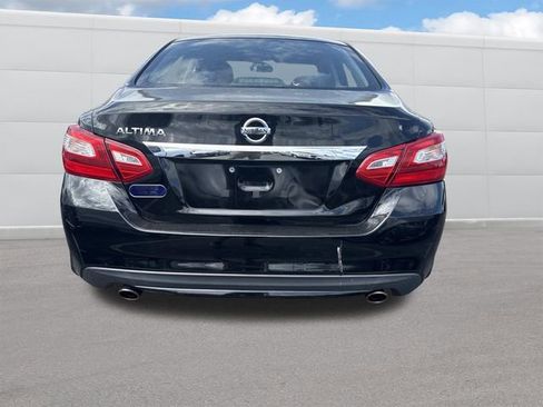 Used 2016 Nissan Altima 2.5 S w/ Power Driver Seat Package FWD image 4