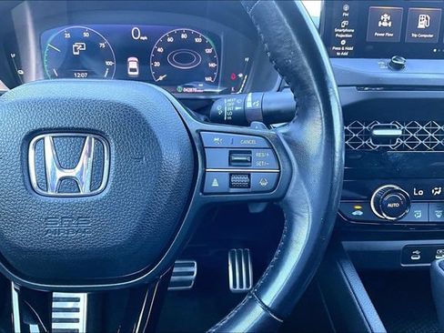Used 2023 Honda Accord Sport image 11