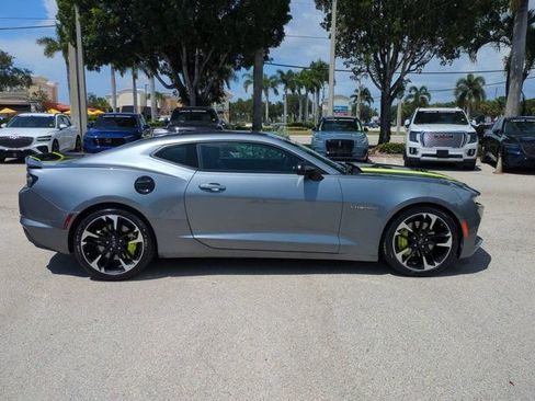 Used 2020 Chevrolet Camaro SS RWD image 3