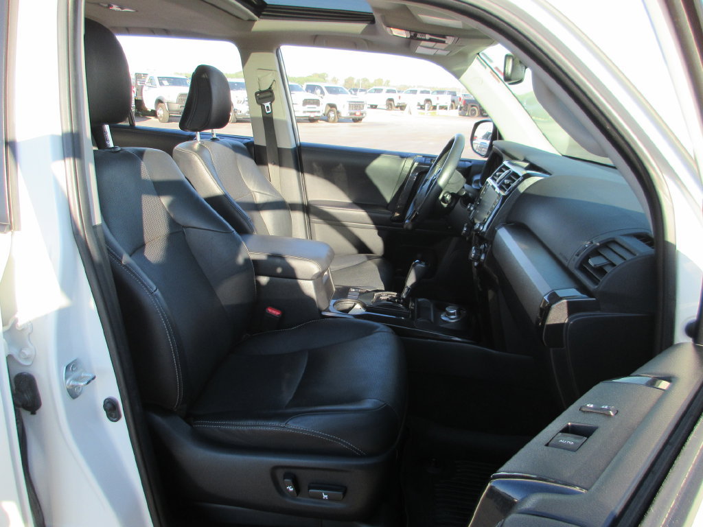 Used 2021 Toyota 4Runner Nightshade AWD/4WD image 23