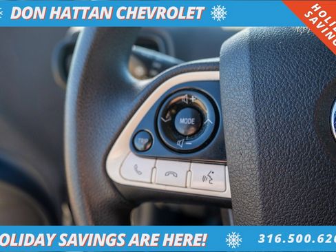 Used 2016 Toyota Prius Two image 11