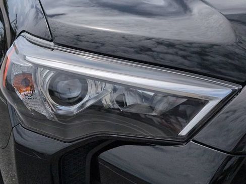 Certified 2023 Toyota 4Runner TRD Off-Road Premium w/ Moonroof Package AWD/4WD image 10