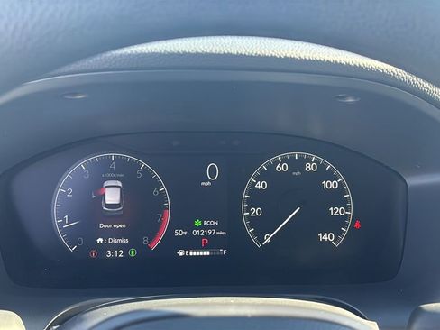 Used 2025 Honda HR-V LX image 17