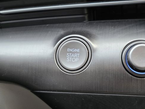 Used 2024 Hyundai Kona SEL image 28