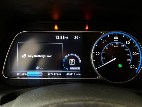 Used 2019 Nissan Leaf SV w/ SV Technology Package image 10