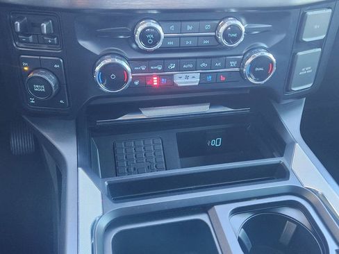 Certified 2024 Ford F250 Lariat image 24