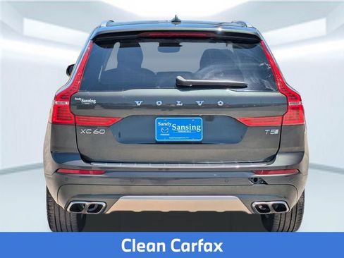 Used 2021 Volvo XC60 T5 Momentum w/ Premium Package FWD image 5
