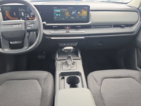 New 2027 Kia Seltos LX FWD image 14