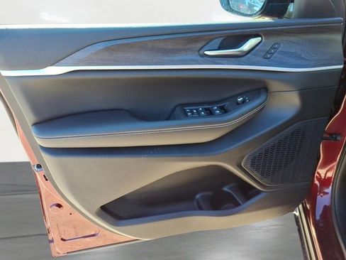 New 2025 Jeep Grand Cherokee Limited AWD/4WD image 14
