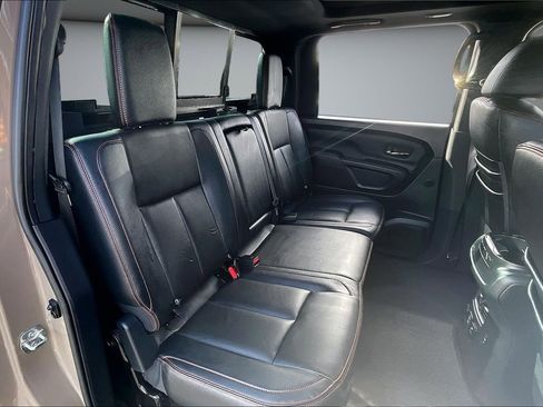 Used 2021 Nissan Titan PRO-4X w/ Pro-4x Convenience Package image 24