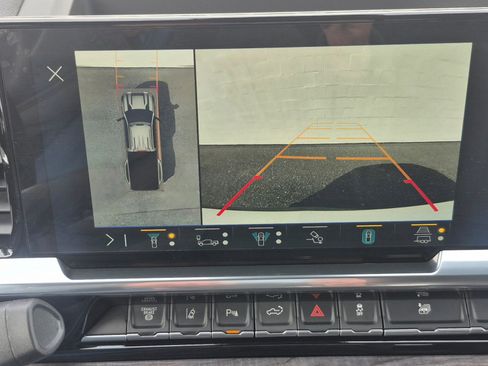 New 2026 Chevrolet Silverado 3500 LTZ w/ LTZ Plus Package AWD/4WD image 16