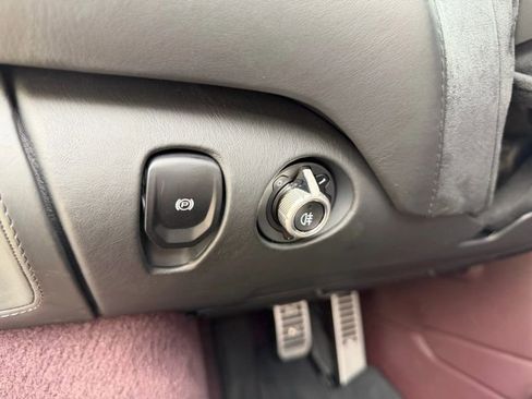 Used 2018 McLaren 720S image 22