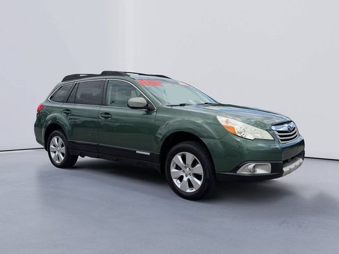 Used 2011 Subaru Outback 2.5i Limited AWD/4WD image 1