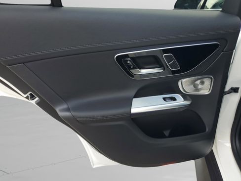 Certified 2026 Mercedes-Benz GLC 300 4MATIC image 32