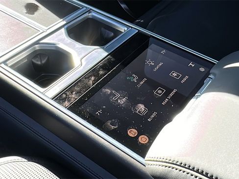 New 2025 Land Rover Range Rover SV image 29